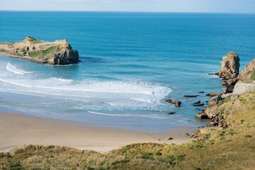 Heavy waves hitting the Beach at Castlepoint © Louis