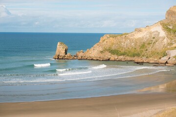 Heavy waves hitting the Beach at Castlepoint © Louis
