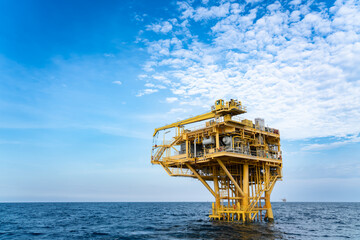 Offshore oil and gas wellhead remote platform which produced raw material for sent to onshore refinery, power generation and petrochemical industry.