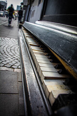 Pianino na ulicy, Warszawa, Polska
