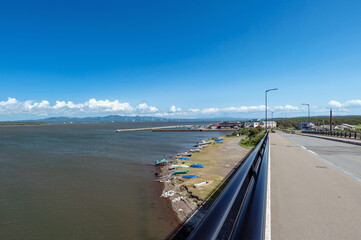 【青森県十三湖】漁港のある風景。ここはヤマトシジミの産地。