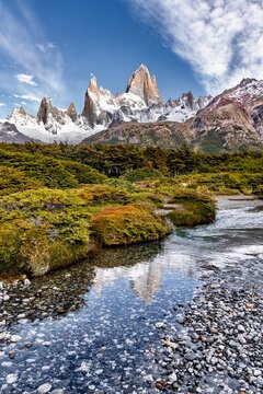 Mount Fitz Roy and it&rsquo;s reflection in river surface in Patagonia, Argentina