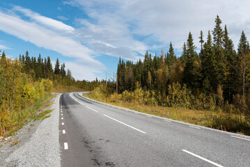 Straße in Schweden im Jämtland