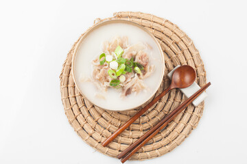   Doganitang is a soup made by boiling beef’s kneecaps.