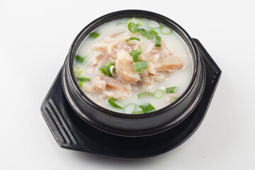   Doganitang is a soup made by boiling beef’s kneecaps.