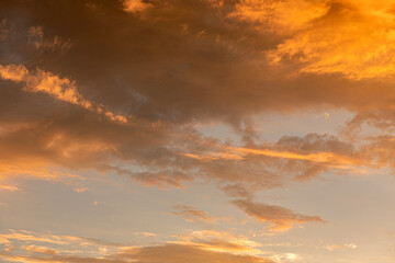 Fototapeta premium abstract background of cloudy sunset sky golden hour