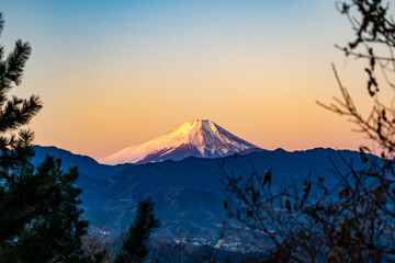 小仏城山からの初日の出と紅富士