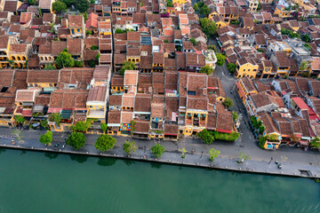 Obraz premium Aerial drone view of Hoi An city, Vietnam. Ancient town, UNESCO world heritage, at Quang Nam province.