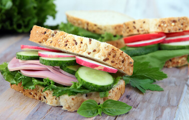 ham and cucumber sandwich for lunch