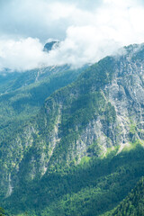 Atemberaubendes Bergpanorama in Hallstatt beim Hohe Sieg