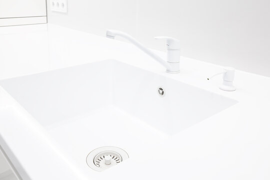  Integrated acryl sink and faucet and pump dispenser
