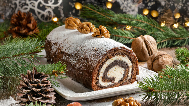 TRONCO DE NATAL: BOLO FESTIVO NATALINO QUE IMITA UM TROCO DE MADEIRA