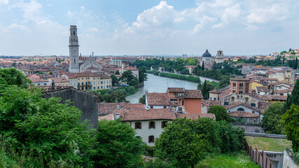 Fototapeta premium Sun-Kissed Verona: A Hot Day Exploring Italy’s Historic City
