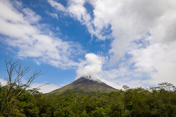 Ein Vulkan in Costa Rica © Alexander Jeglitsch