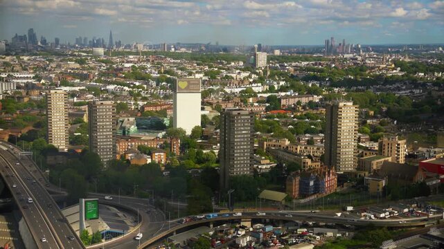Panning across London In 4k