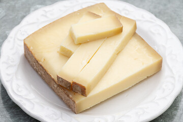 French cheese Comte, varieties unpasteurised ed milk Prestige, fruity flavoured Fruite and Vieille...