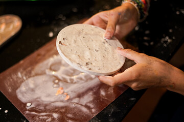 Making plaster casts with polymer plaster. Artistic workshop for kids. 