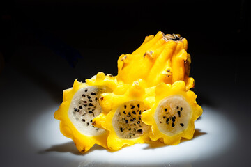 TROPICAL FURUITS - DRAGON FRUIT - PITAYA