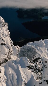 Invierno en la Monta&ntilde;a - Drone Video Vertical