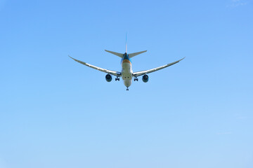 飛行機　青空