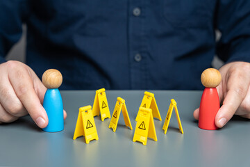 Find understanding between people and reach a compromise. Conflict resolution. Problems and claims between people. Restoring good relations. Set limits for two persons. Resolve the issue.