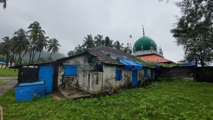 Pirwadi Darga, Pirwadi, Nagaon, Uran, Navi Mumbai, Maharashtra  © sumit