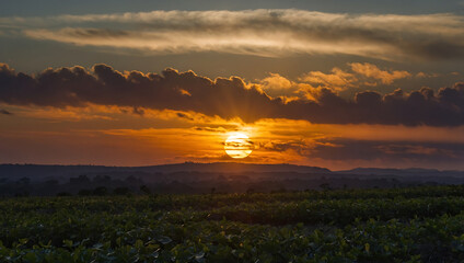 Naklejka premium sunset in the mountains