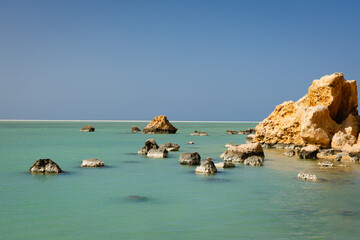 Obraz premium Spectacular and beautifull coast and water in Socotra, Yemen. Spring in this original island.