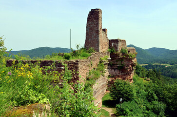 Die Altdahner Burgen bei Dahn im Pfälzerwald im deutschen Landkreis Südwestpfalz im Bundesland...