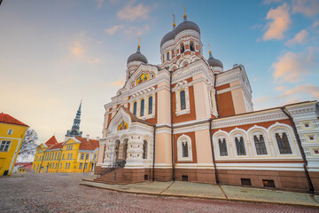 Fototapeta premium Alexander Nevsky Cathedral in old town Tallinn city, cityscape of Estonia