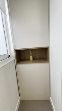 cocina de dise&ntilde;o con isla . zona de lavado y desayunado . almacenaje y electrodomesticos integrados 