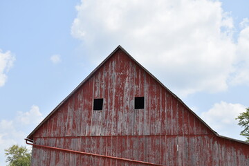 Naklejka premium Weathered Red Barn