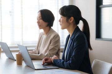 女性　ビジネス