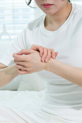 A female model is kneading a sick body.