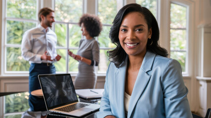 Obraz premium A woman smiling in front of a laptop computer and two people, AI