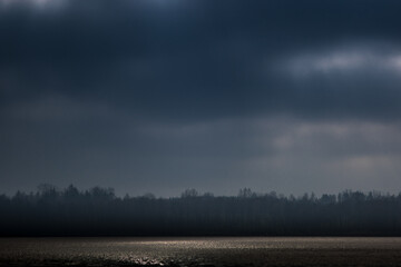 Chmury nad polem © Robert