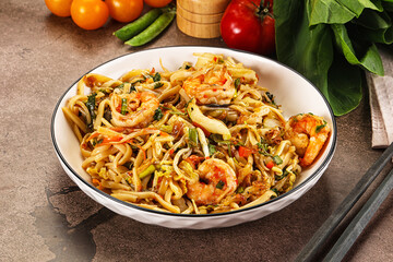 Pad Thai - noodles with prawn