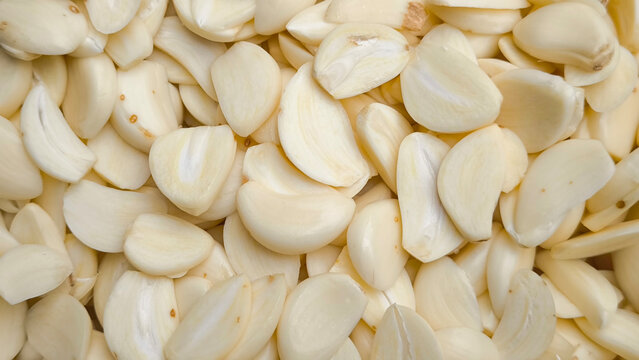 Sliced garlic for cooking ingredients