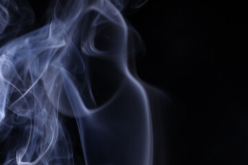 Obraz premium White smoke on a dark background, abstract, silver fog, minimalism, line of light