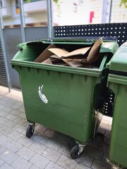 Garbage cans, garbage sorting in Germany