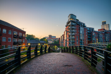Beautiful architecture of Birmingham city canal at dawn © Pawel Pajor