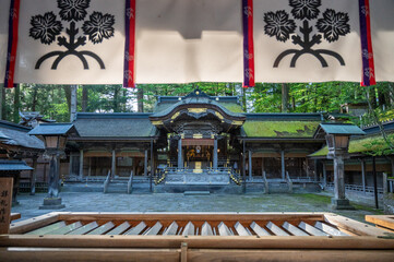 諏訪大社上社本宮の幣拝殿