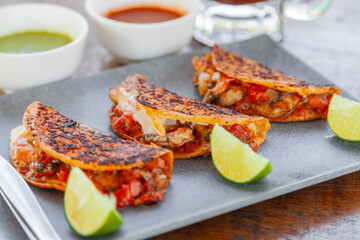 Tacos Gobernador de camarones
