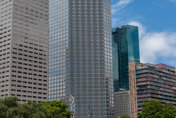 Fototapeta premium Walking in a hot summer day through Brickell in Miami, Florida