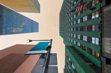 NYC wieżowce drapacze chmur w żywych  kolorach  © Damian