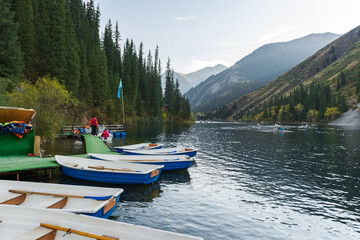 Obraz premium Beautiful view of Lake Kolsai, Kazakhstan. Sunny day and clear weather