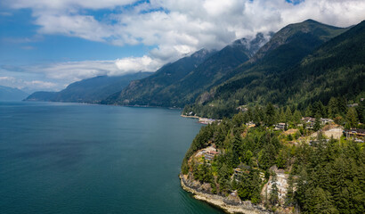 Obraz premium Aerial Panoramic View of Mountain Landsacpe on West Coast of Pacific Ocean.
