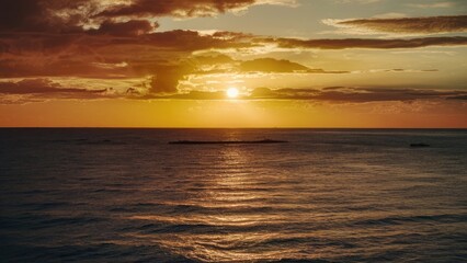 Fototapeta premium Serene Ocean Sunset/Sunrise