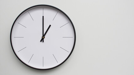 Wall Clock Showing 13.00/01.00 O'Clock on White Wooden Surface - Perfect for Time Management and...