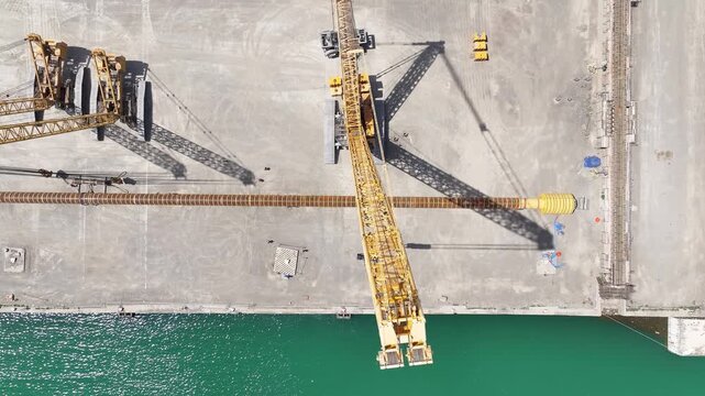 Operating large cranes and pipes on a deepwater rig
